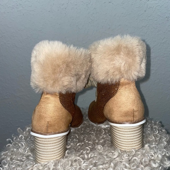 Lauren Lorraine‎ faux fur Rhinestone boots NEW - Picture 5 of 10